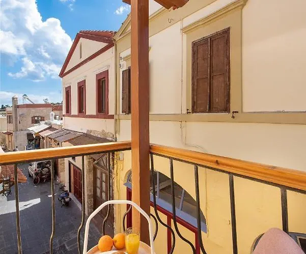 A Unique 3-4 Bedrooms House In Old Town Semesterbostad *