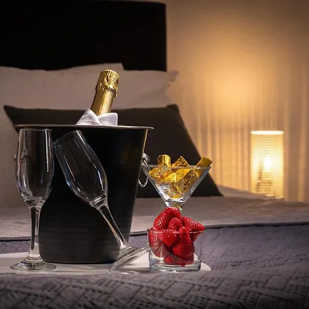 A Unique 3-4 Bedrooms House In Old Town Rhodes City