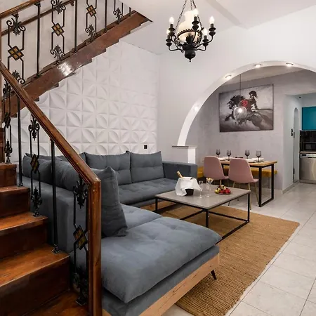 A Unique 3-4 Bedrooms House In Old Town * עיר רודוס
